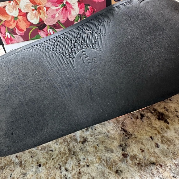 Gucci Bloom Slides size 41. Not for a picky buyer! Please ask questions first! - Picture 6 of 14